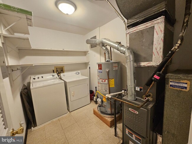 Building Photo - 48 Juniper Way