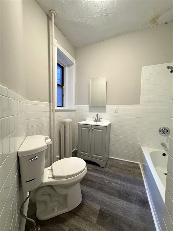 Building Photo - 8 Langmaid Ave