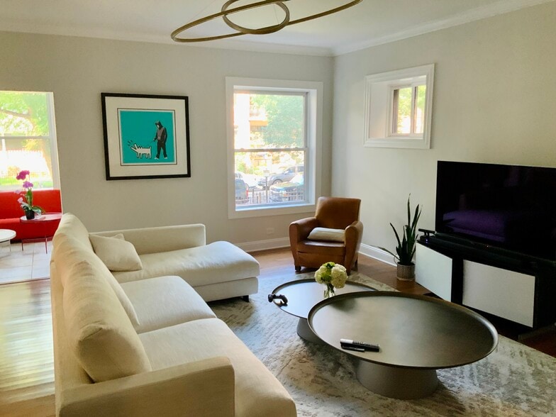 Building Photo - 5811 N Winthrop Ave