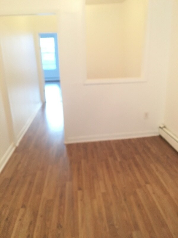 Building Photo - 231 Willow Ave