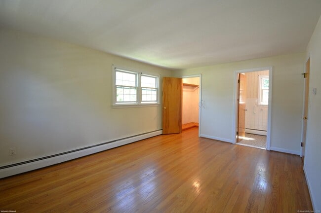 Building Photo - 18 Overbrook Rd