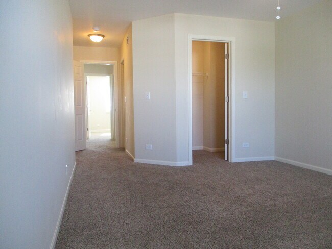 Building Photo - 32461 Rushmore Ave