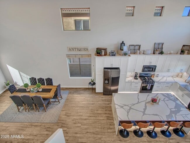 Building Photo - 4326 W Kenai Dr