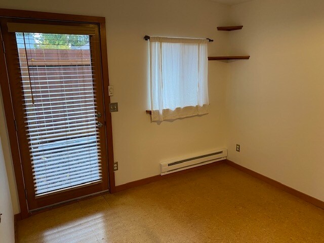 Building Photo - 1000 W Indiana St