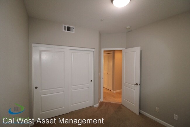 Building Photo - 4 br, 3 bath House - 1203 Westbury Drive