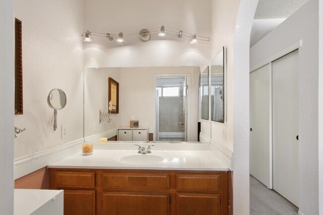 Building Photo - Charming 3 Bed / 2 Bath Home in Woodland