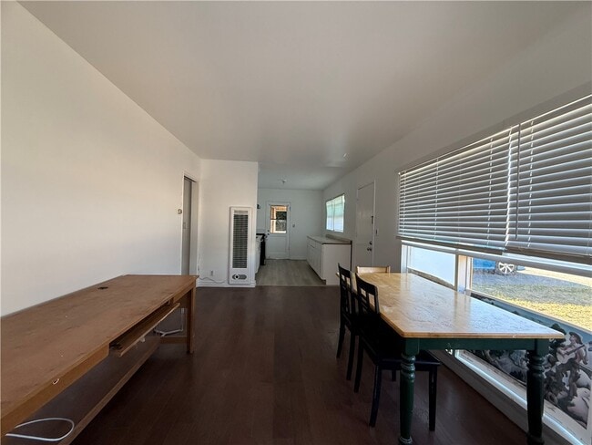 Building Photo - 5550 Pal Mal Ave
