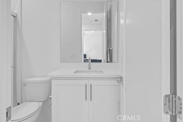 Building Photo - 211 Creekside Ct