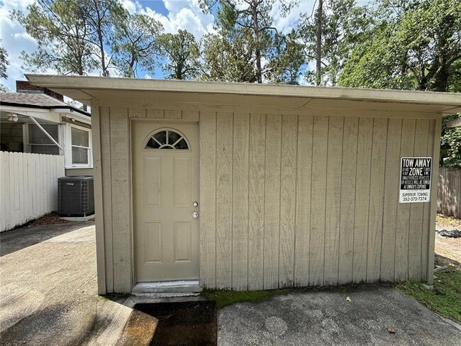 Primary Photo - 324 NW 19th St