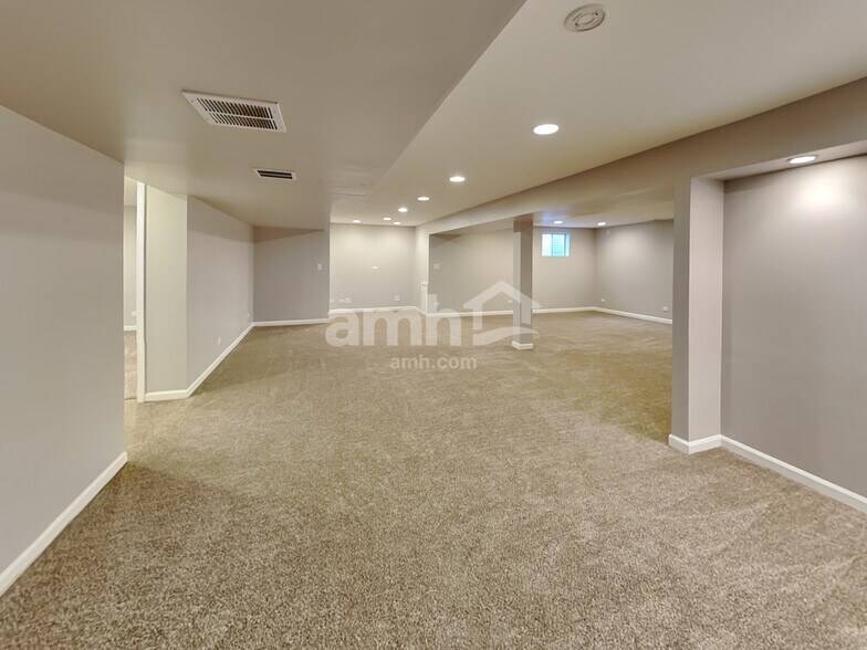 Building Photo - 6603 Walter Adamic Ln