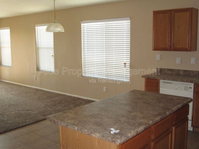 Building Photo - 18671 N Madison Rd