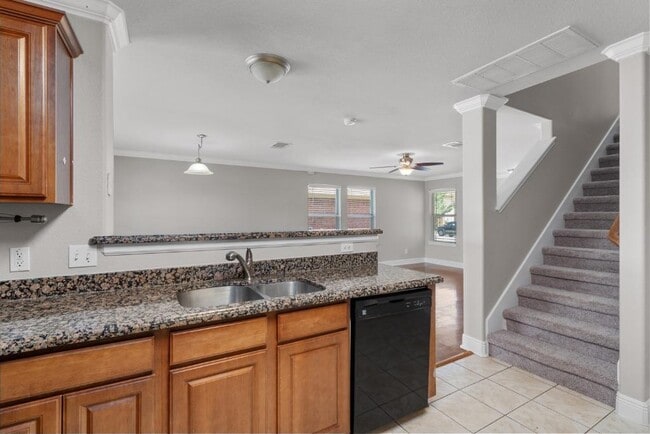 Building Photo - 3417 Savage Springs Dr