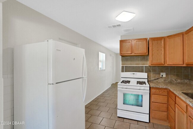 Building Photo - 2669 Anastasia Dr