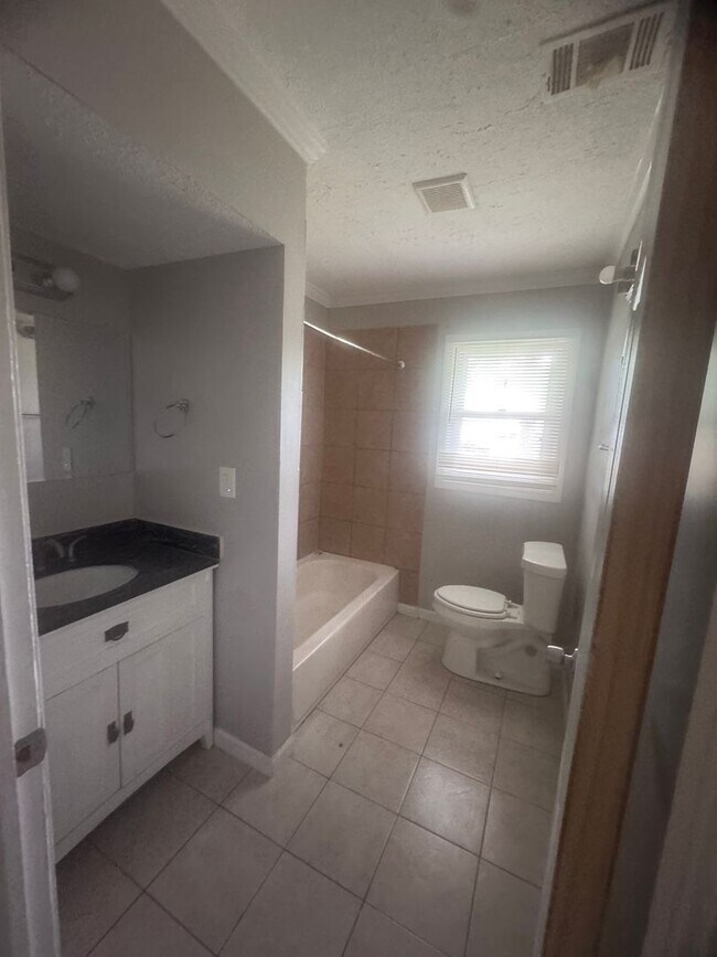 Building Photo - 1114 Druid Hills Dr