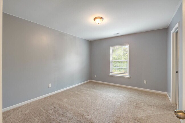 Building Photo - 9725 Black Willow Ln