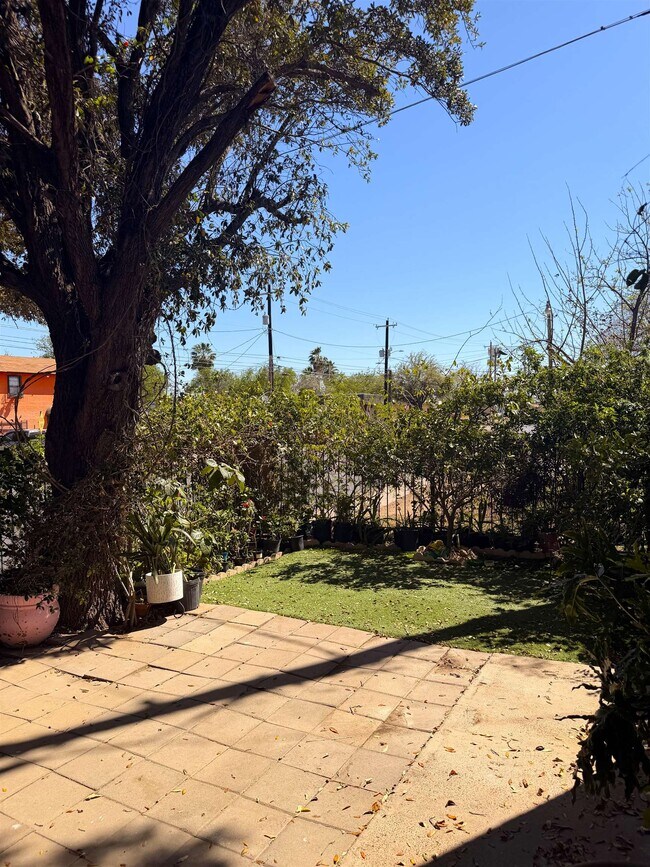 Building Photo - 5302 Springfield Ave