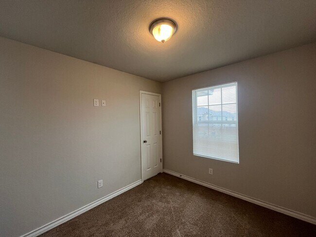 Building Photo - 16906 Dancing Ava