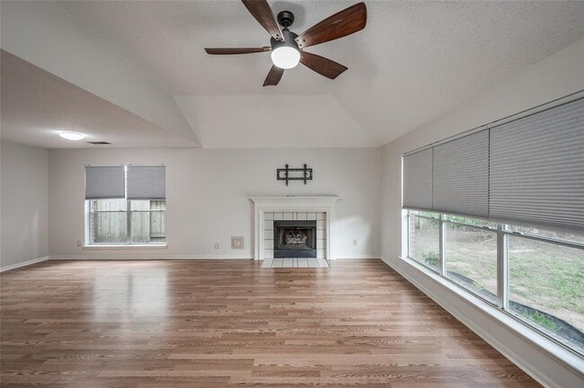 Building Photo - 3342 Bluebonnet Meadows Ln