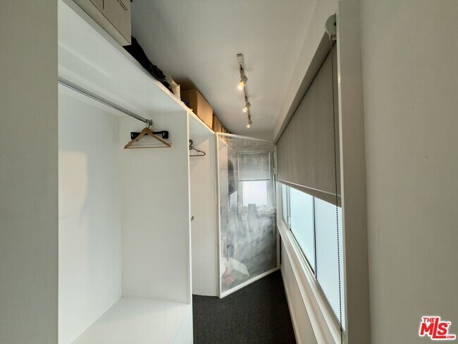Building Photo - 2714 4th St