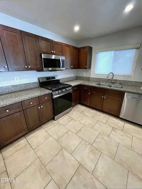 Building Photo - 1153 Montauk Ln