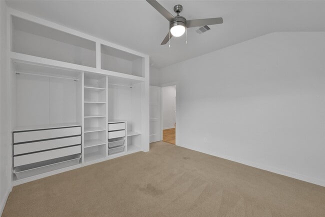 Building Photo - 14213 Wonder Lake Ln