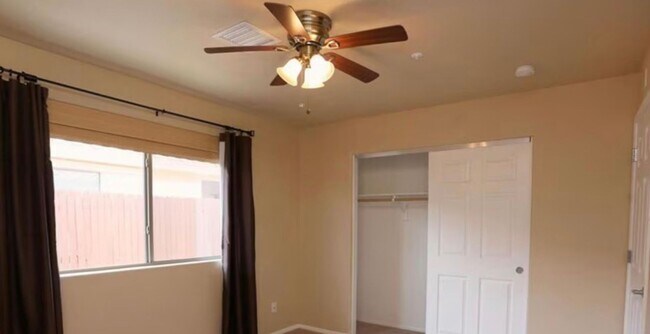 Building Photo - 754 Skyview Ln