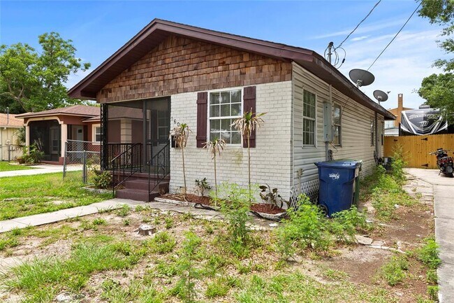 Building Photo - 1605 E 29th Ave