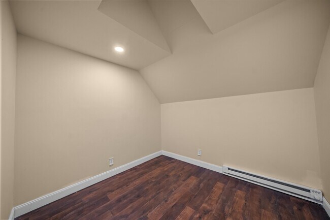 Building Photo - 3311 Pleasant Ave