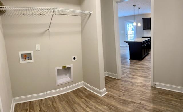 Building Photo - 415 Lake Edge Ln