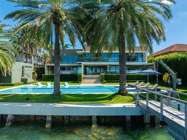 Building Photo - 360 Harbor Dr