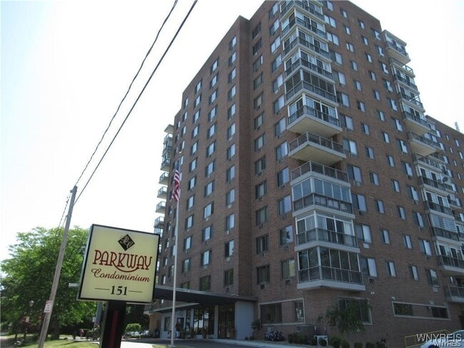 Primary Photo - 151 Buffalo Ave