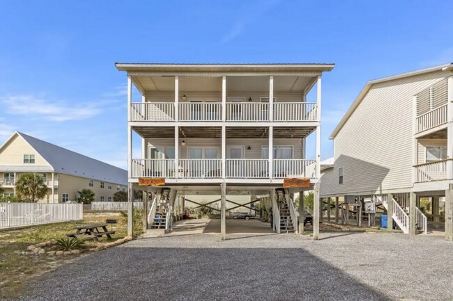 Primary Photo - 1474 W Beach Blvd