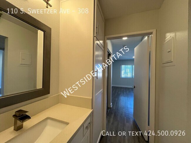 Building Photo - 110 Sweetzer Ave