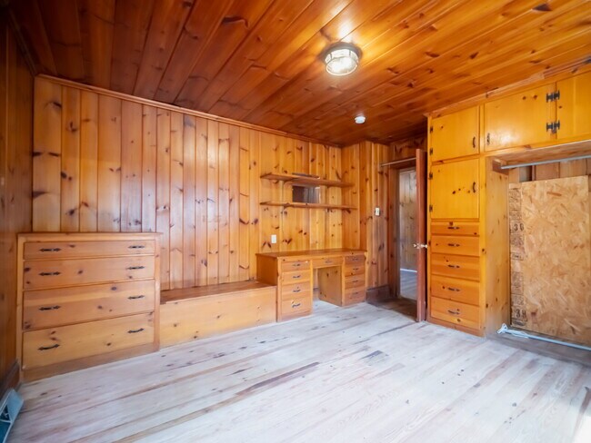 Building Photo - 503 Childs St