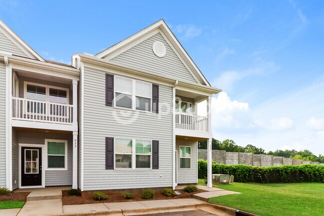 Building Photo - Fantastic 3bd/2ba home! Let yourself in!