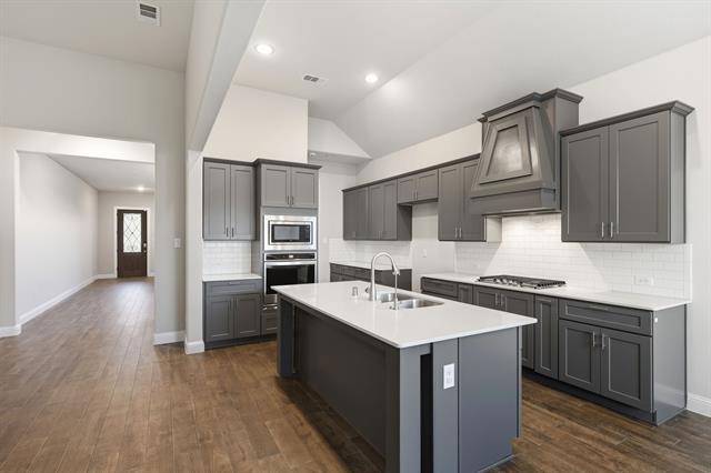 Building Photo - 4021 Angelina Dr