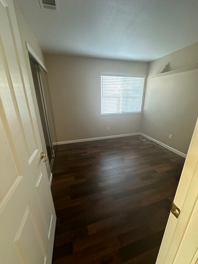 Building Photo - 1521 Annie Ct