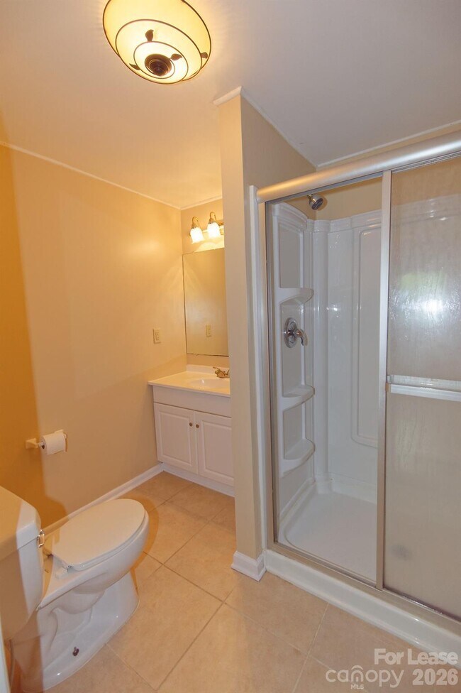 Building Photo - 416 W Pine St