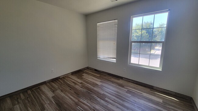 Building Photo - 4402 Sun Devils Ave