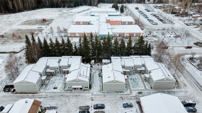 Building Photo - 350 S Santa Claus Ln