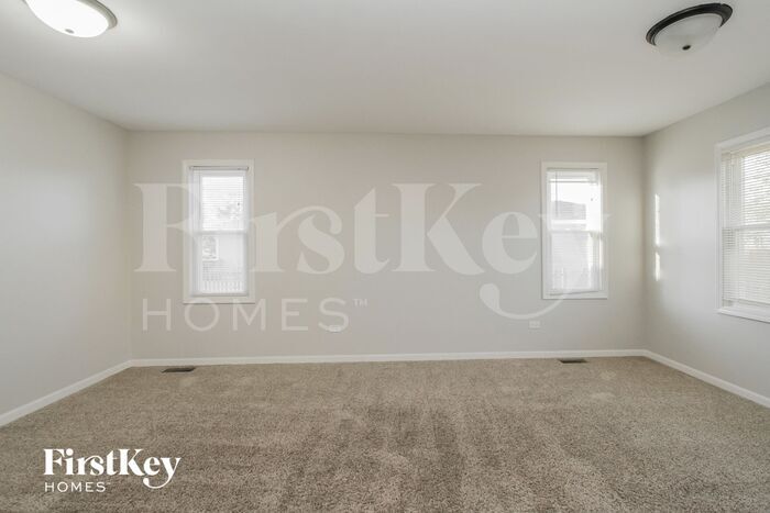 Building Photo - 1815 Cumberland Dr