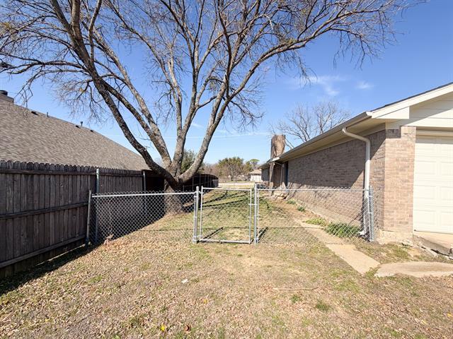 Building Photo - 801 S Wood St