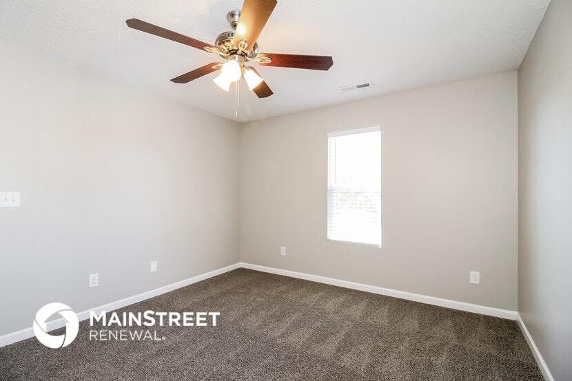 Building Photo - 3055 Canterbury Park Dr