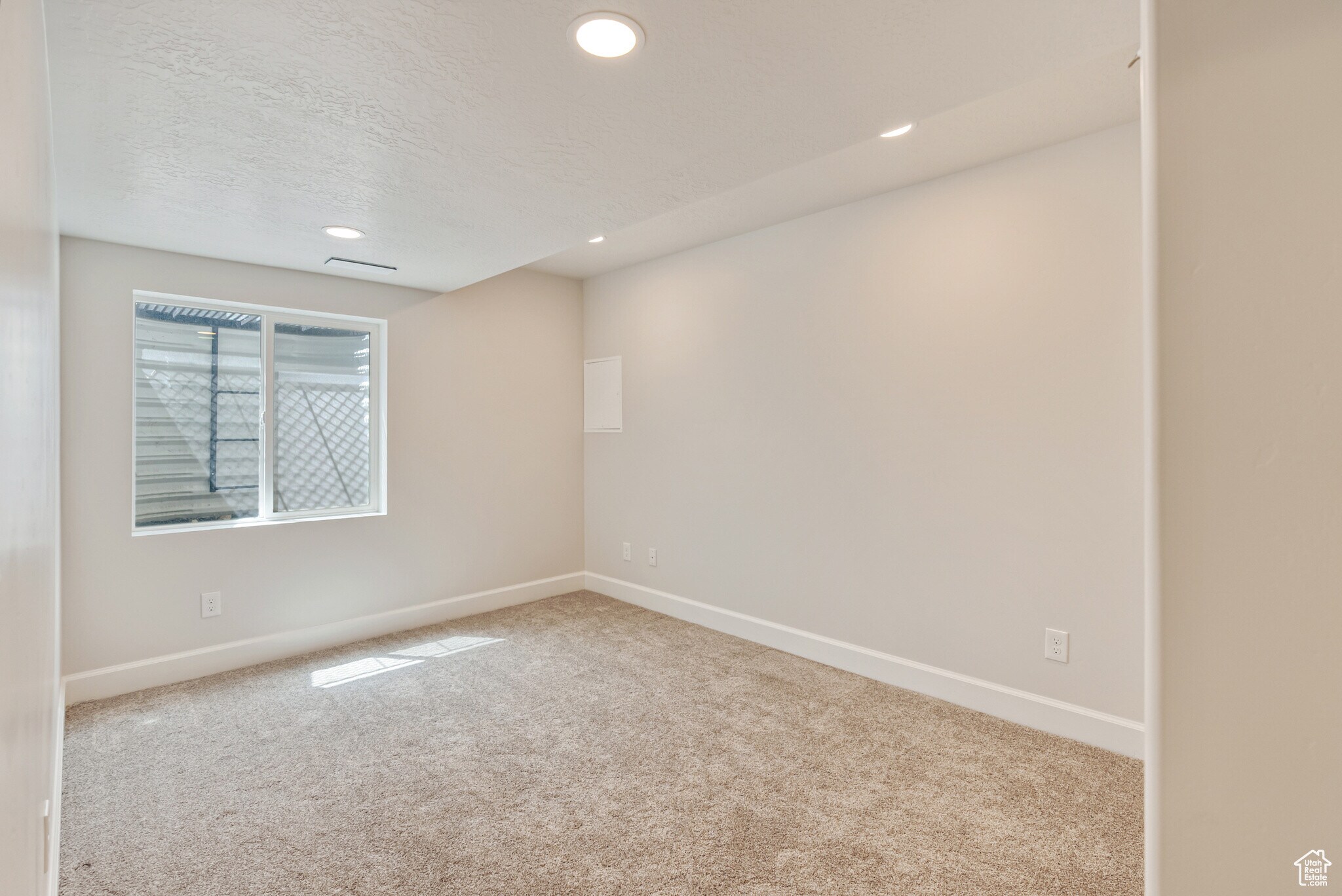 Building Photo - 42 N Trident Maple Dr