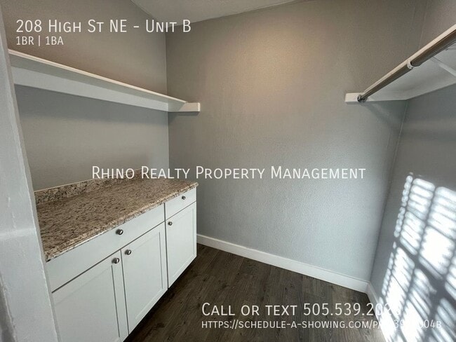 Building Photo - Welcome to Alhambra Court! 1 Bedroom, 1 Bath!