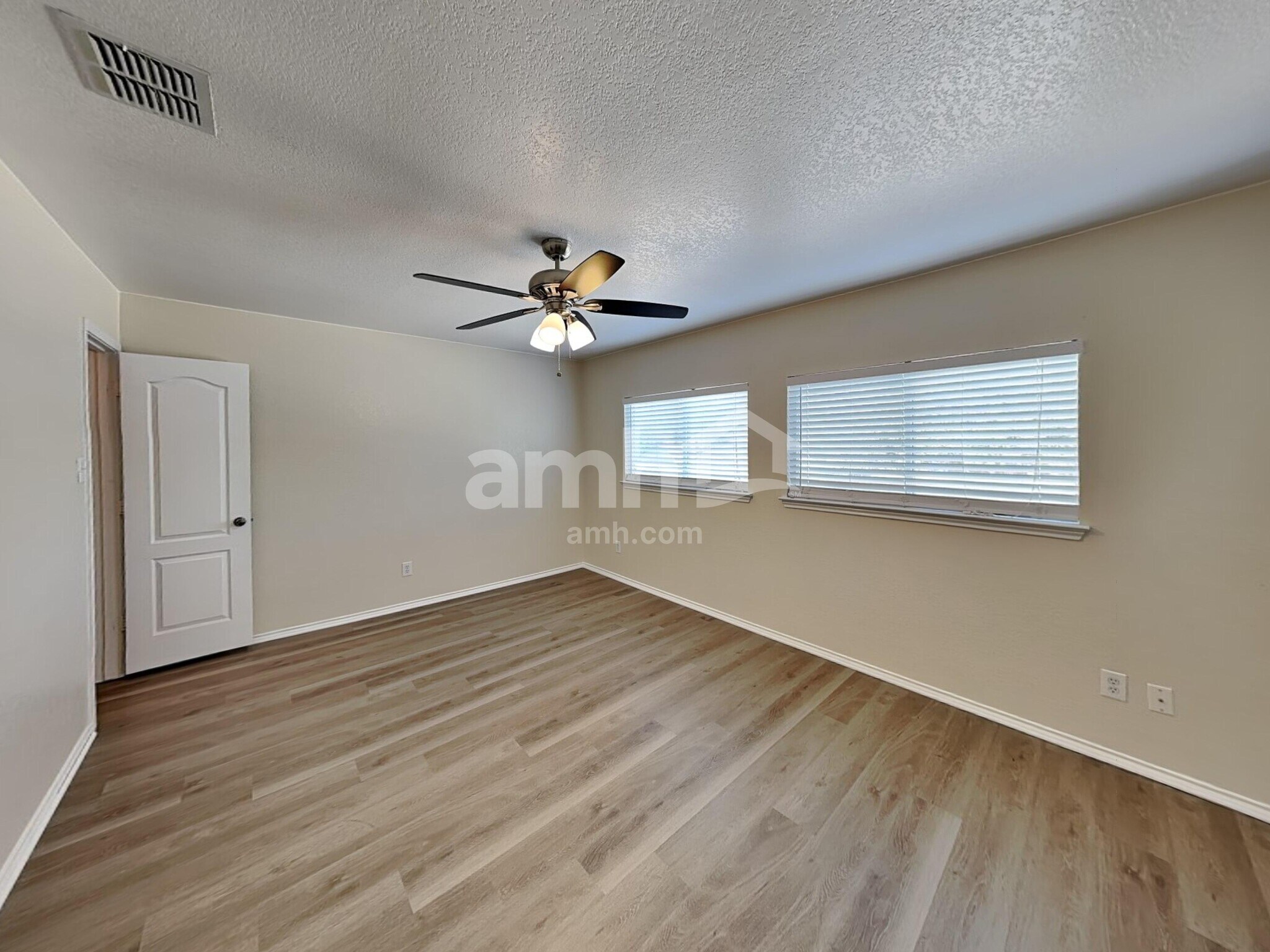 Building Photo - 3215 Sunbird Bay