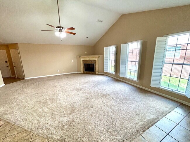 Building Photo - FOR RENT in Dothan , AL!!