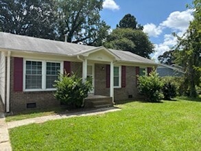 Building Photo - 1906 Wickham Ave