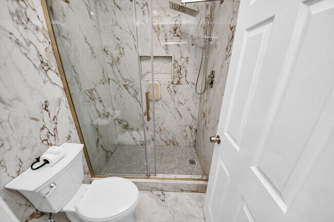 Building Photo - 12707 Corona Ln