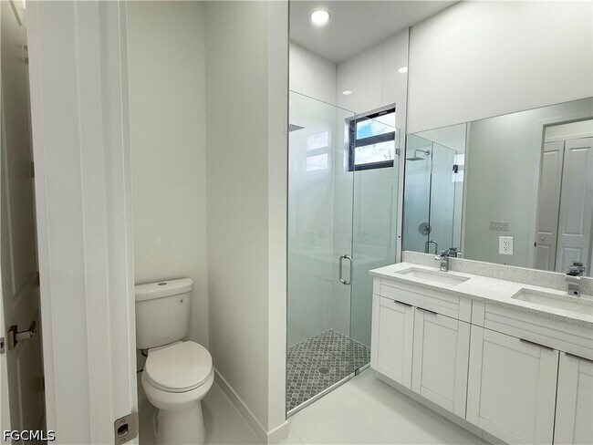 Building Photo - 4229 NW 32nd St